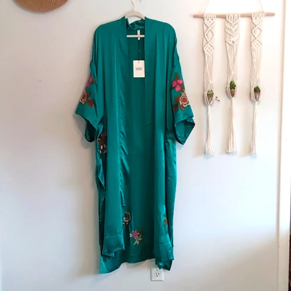 Spell Emerald Tiger Kimono NWT M/L